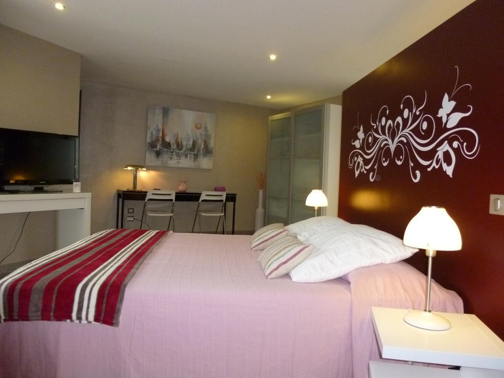 Bed and Breakfast Au Mas De Gamet Théminettes Pokój zdjęcie